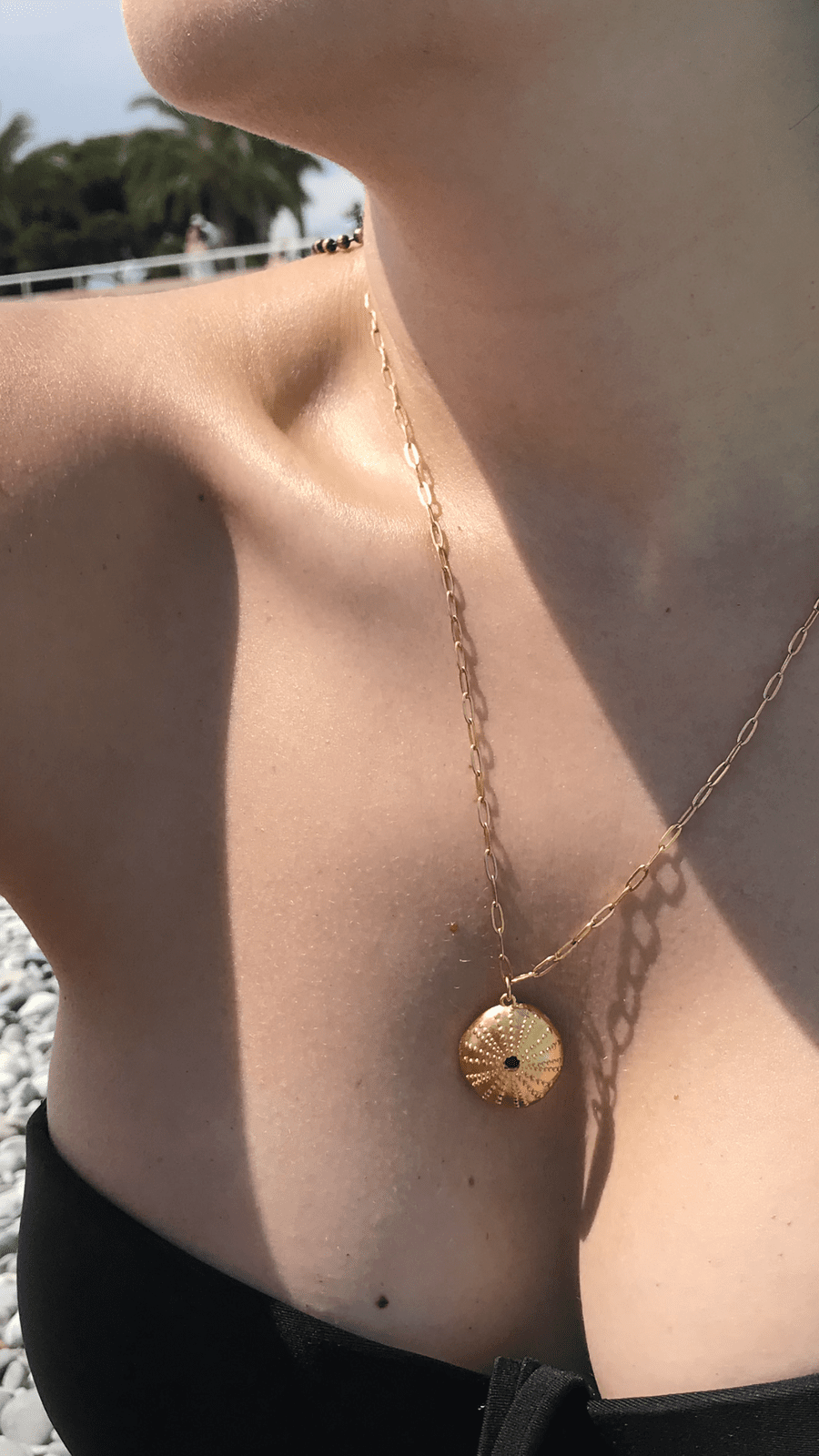 Collier Ahinos