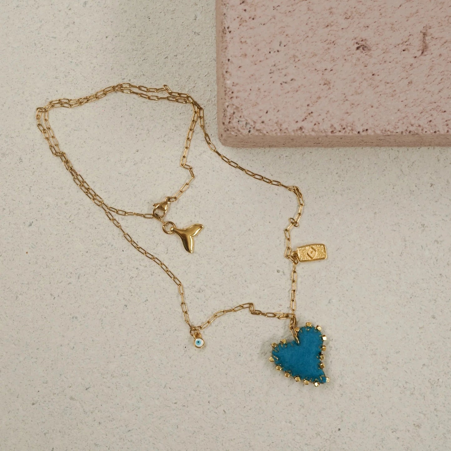 Collier Agapi