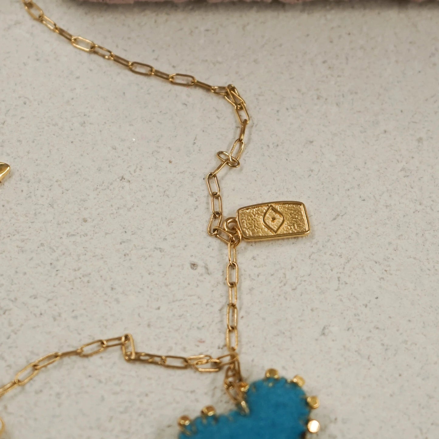Collier Agapi