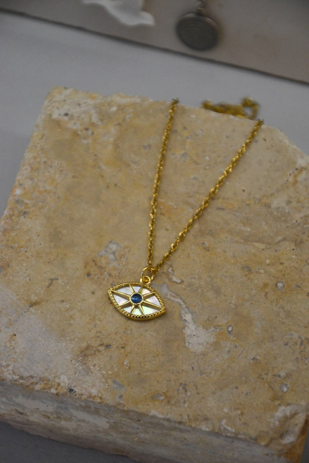 Collier Oeil Nacre